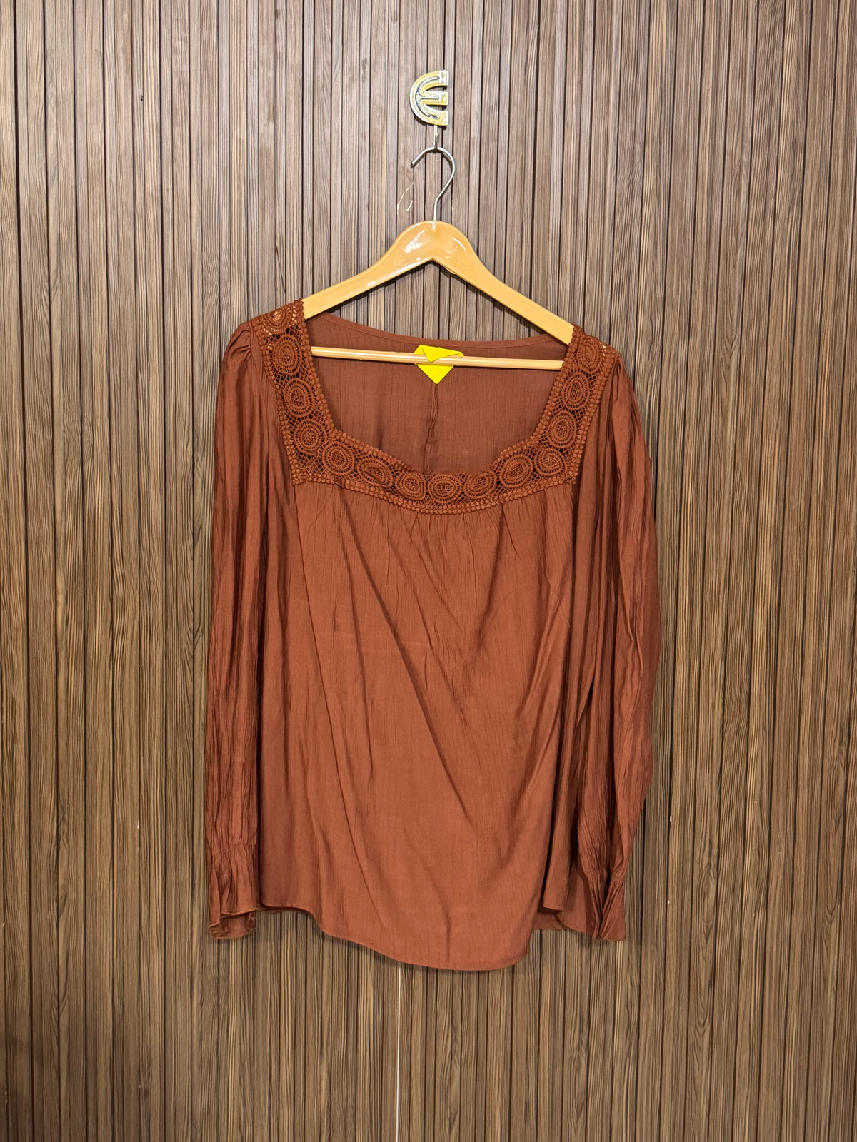Chest 23 Length 29 Fabric Shifon Glow Top