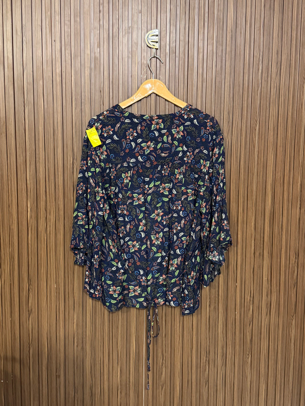Chest 23 Length 25 Fabric Silk Happy Top