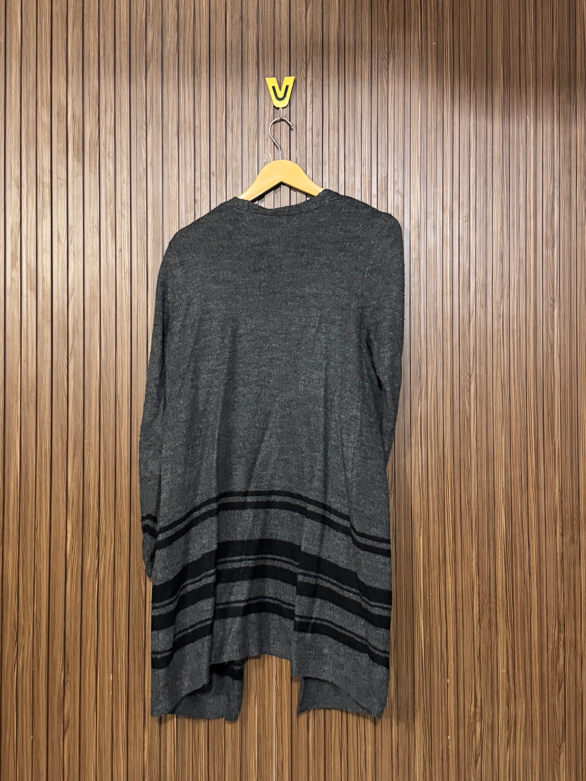 Chest Medium Length 35 Embroidered Front Open