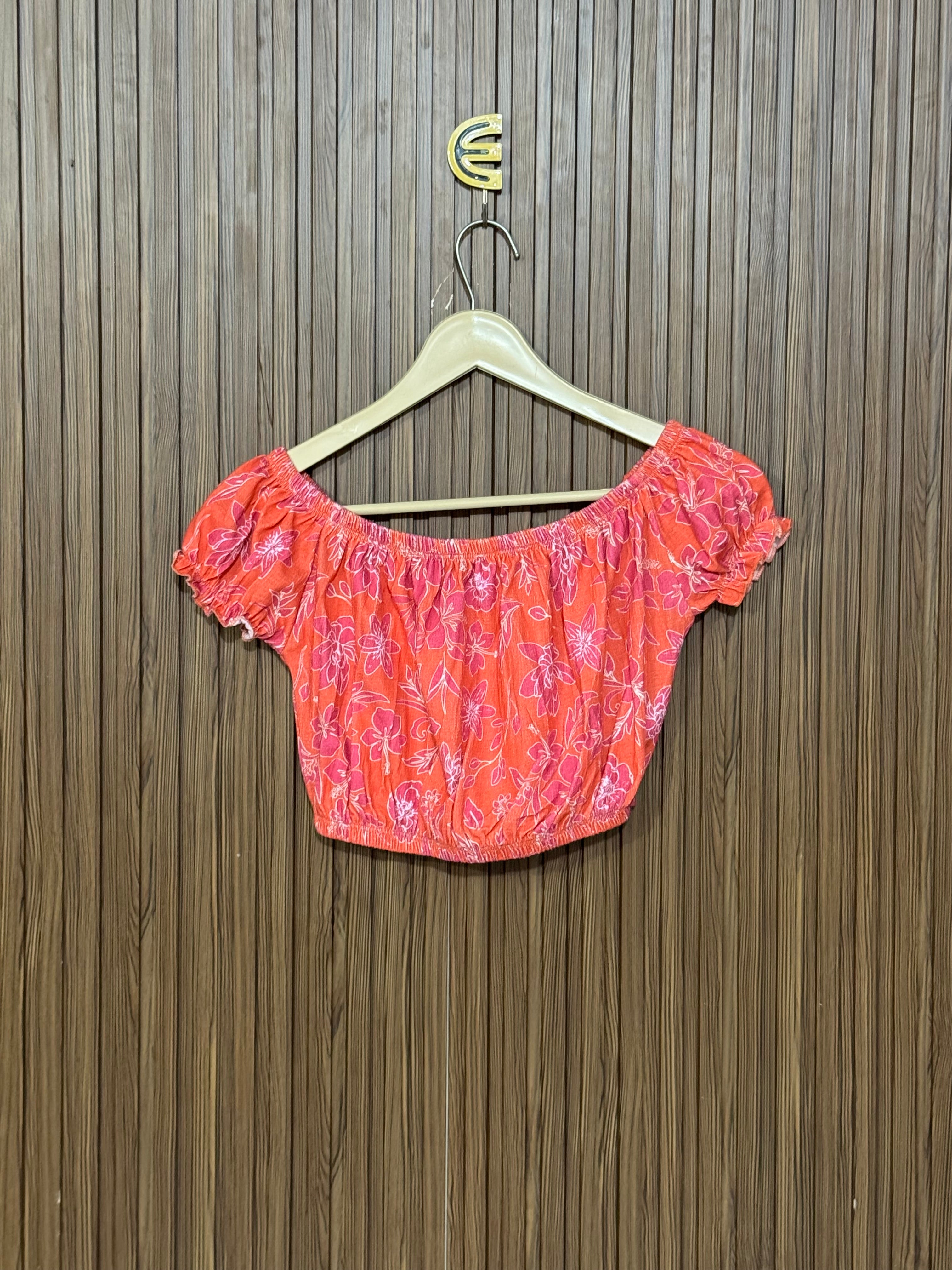 Chest 14 Length 12 Pearl Chic Crop Top