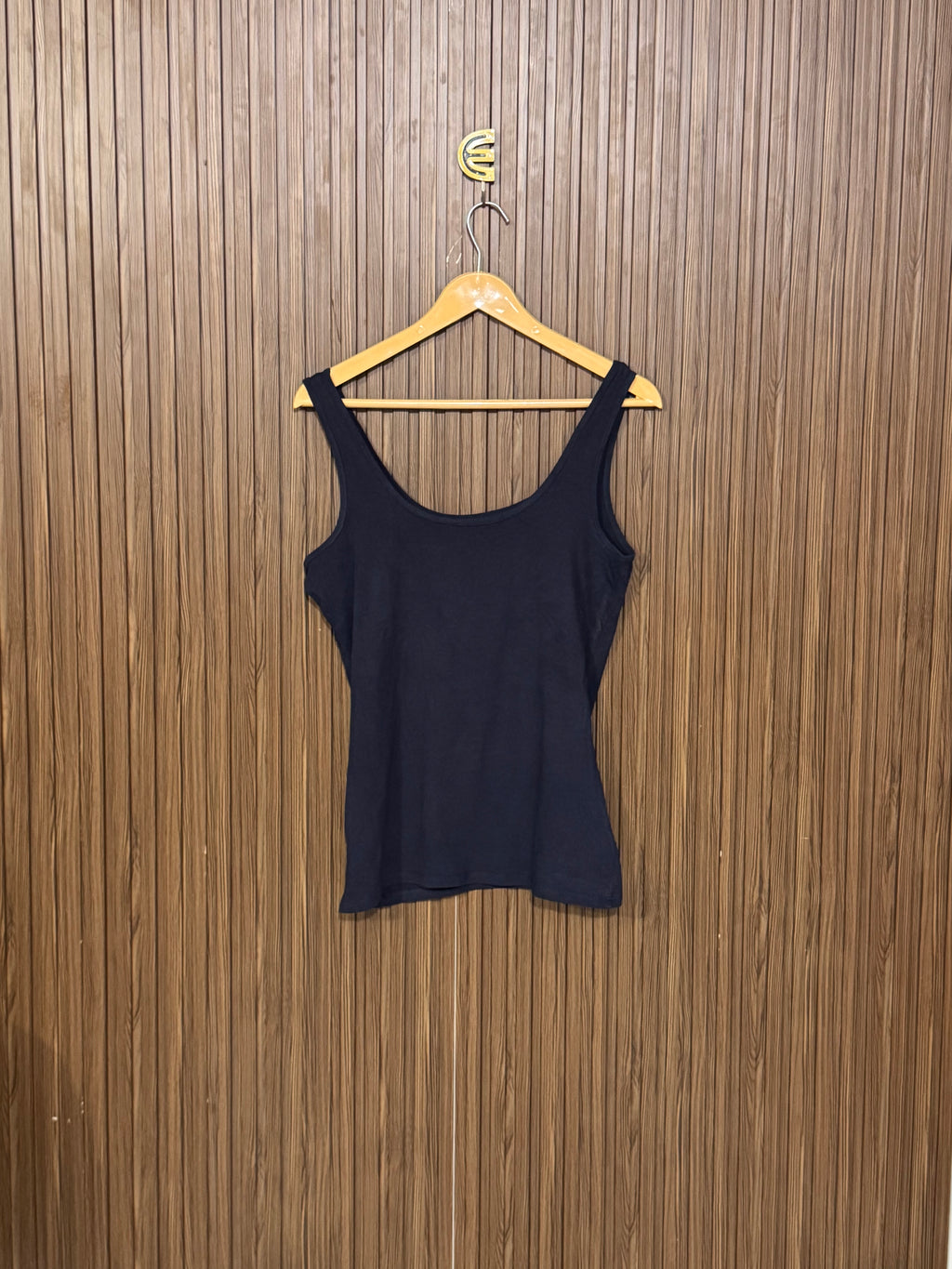 Chest 16 Length 24 Black Ribbed