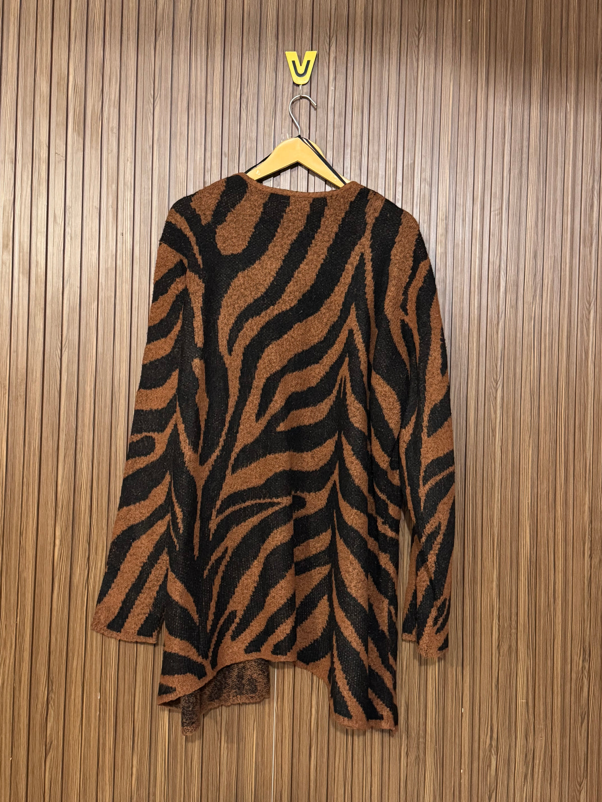 Chest Medium Length 35 Casual Fit