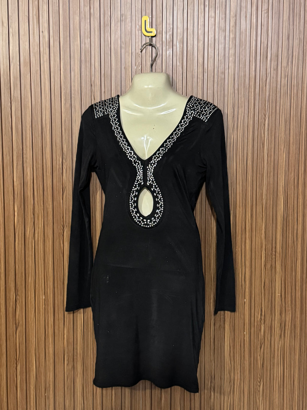Chest 16 Length 32 Fabric Silk Glam Dream