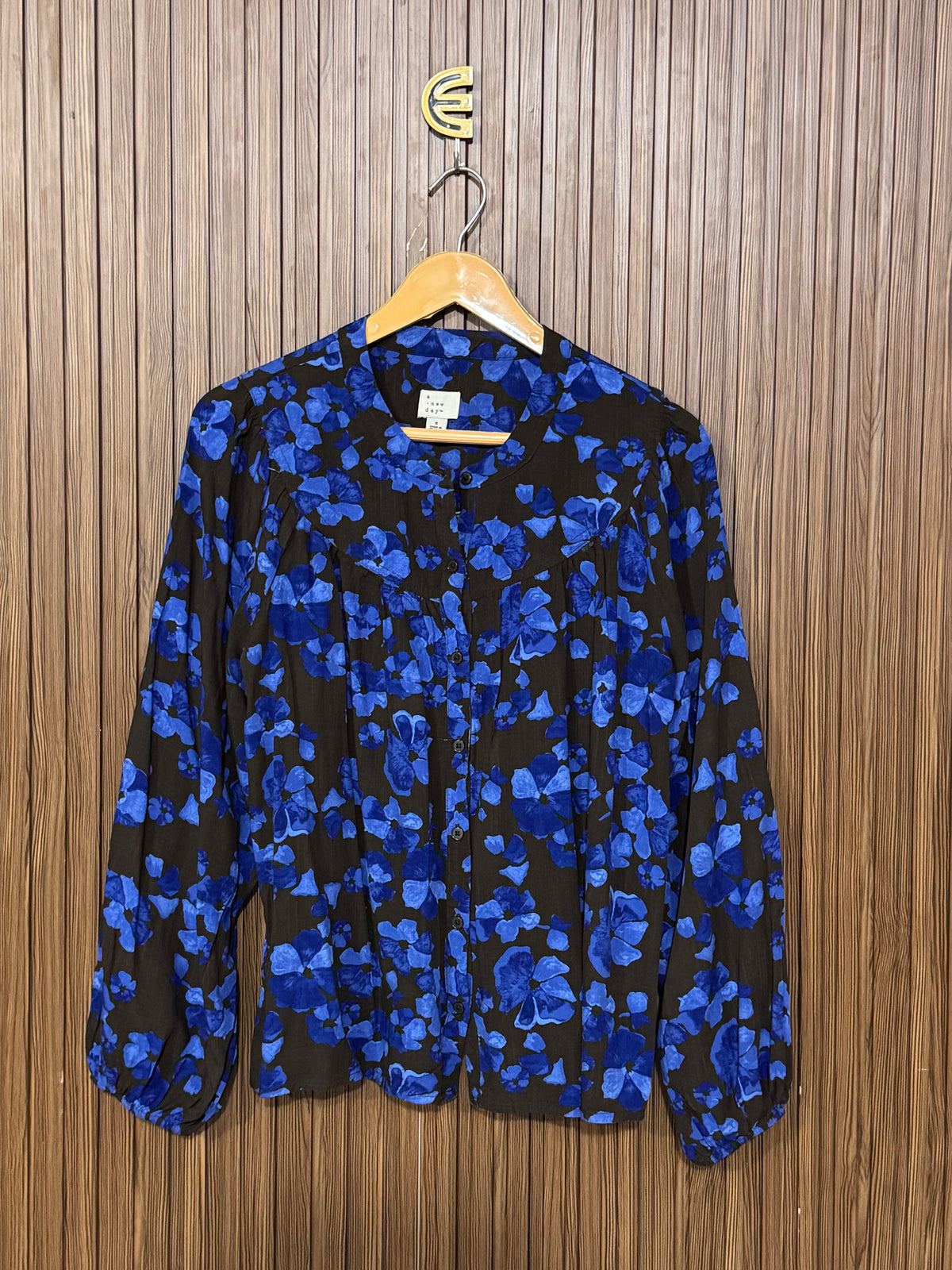 Chest 22 Length 22 Modern Style