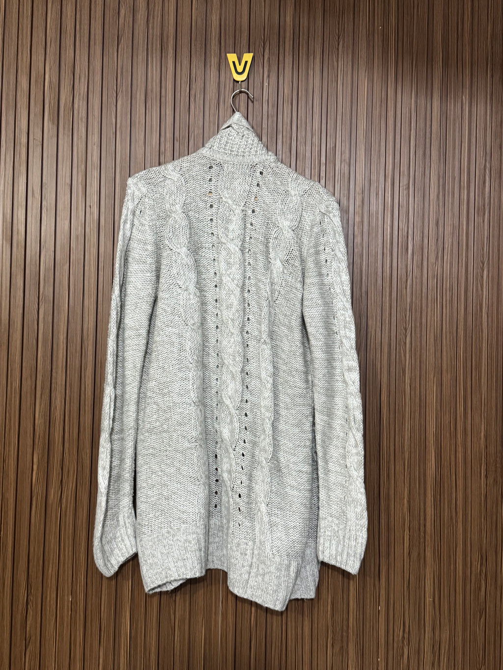 Chest Medium Length 33 Casual Touch