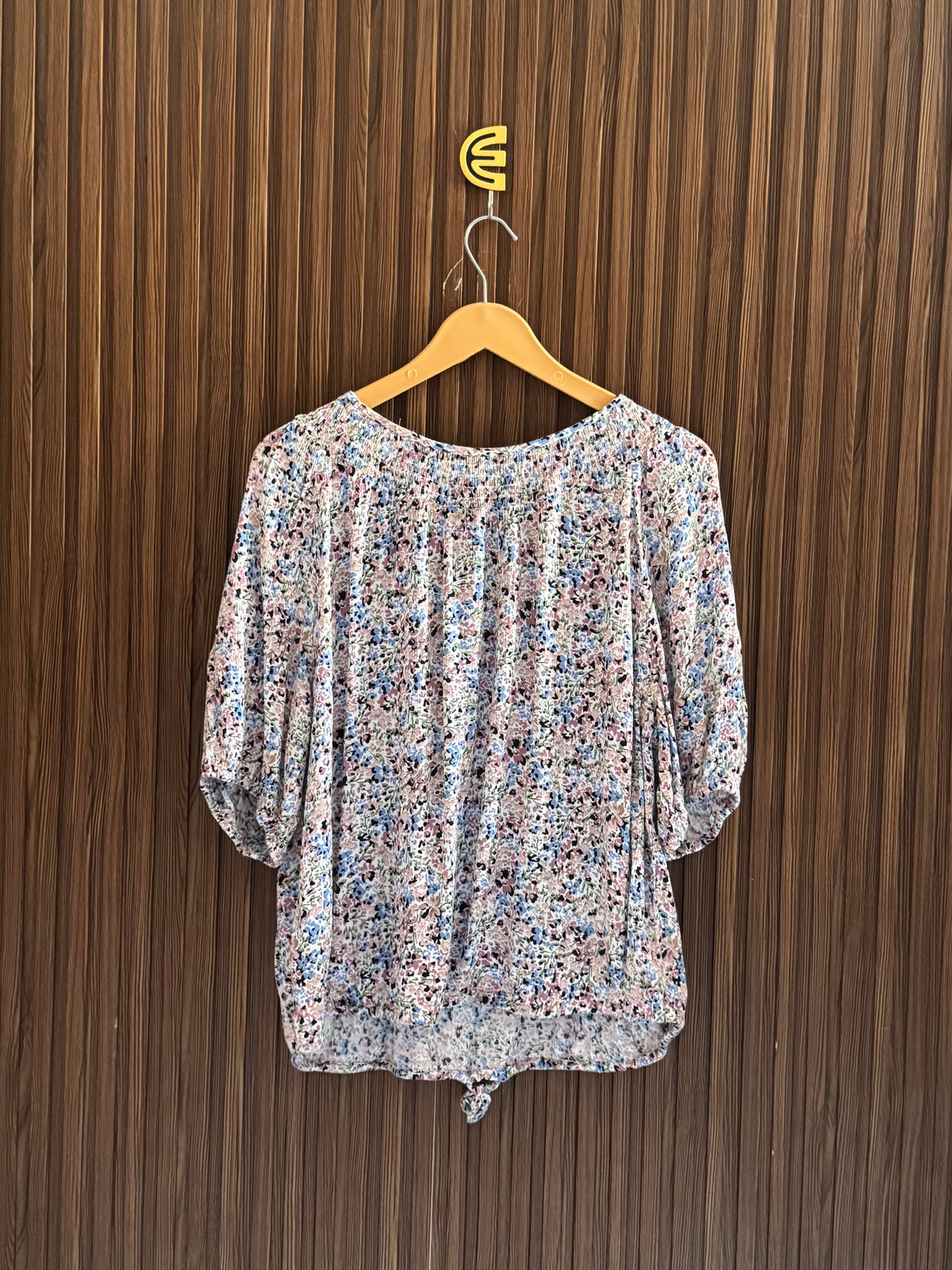 Chest 23 Length 24 Fabric Silk Travel Style